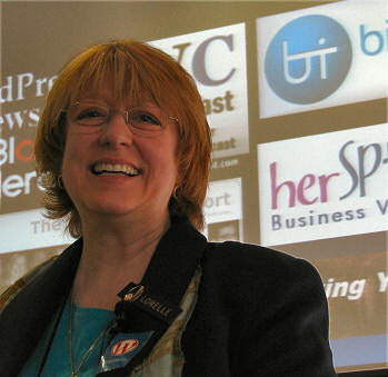 Lorelle VanFossen on stage keynoting at a WordCamp